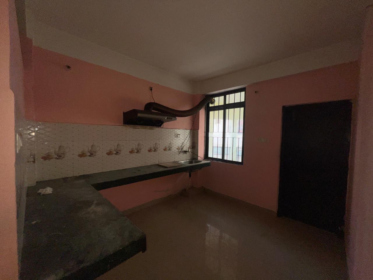 Unfurnished 3bhk in New Guwahati Railway Colony, West Jyotinagar, Bamunimaidan, Guwahati, Assam, India for Rent